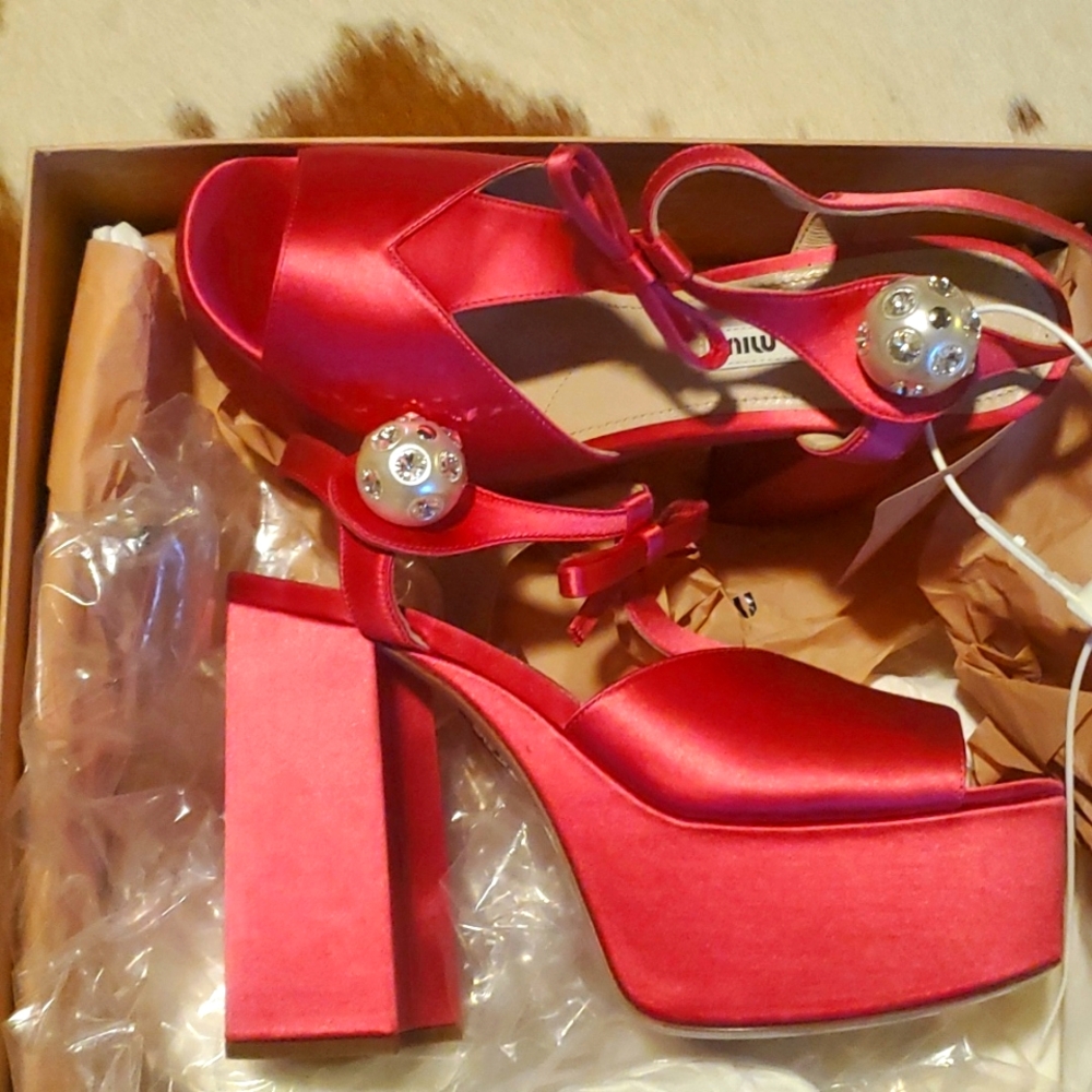 Miu Miu shoes sz 39